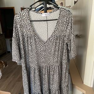 Women’s Cheetah print tiered oversized dress